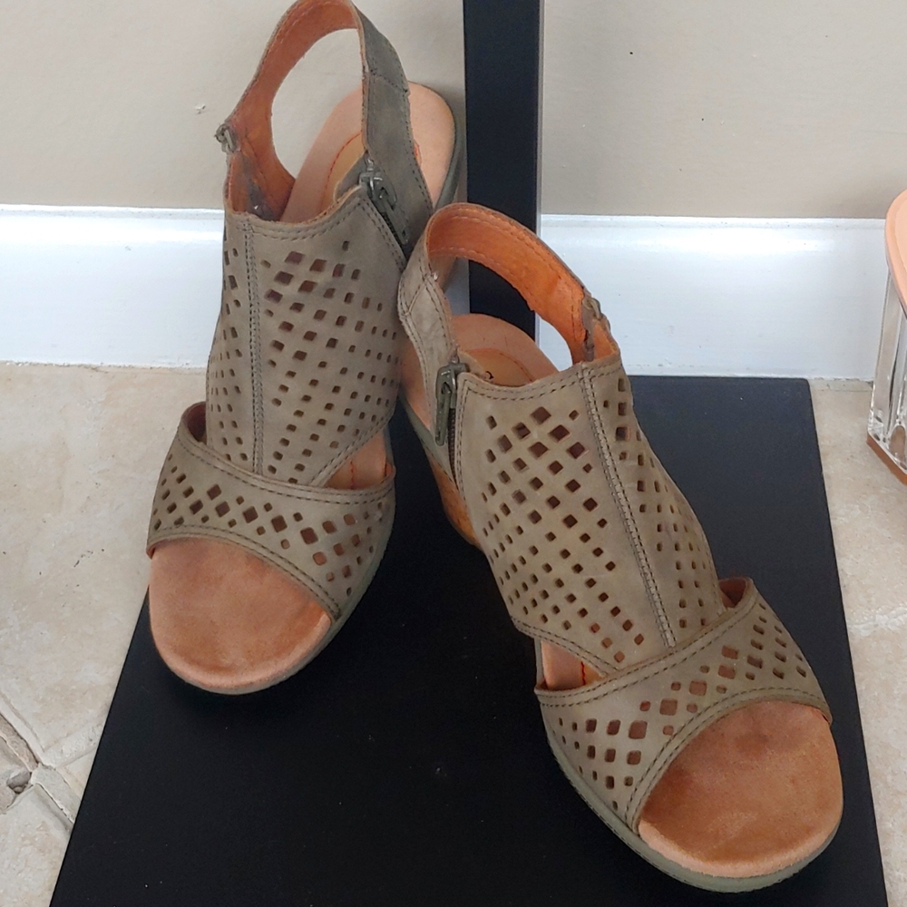 Cobb Hill Leather Suede Wedge Sandals